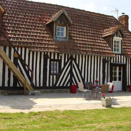 Le Vieux Castel Bed and Breakfast Goustranville Eksteriør billede